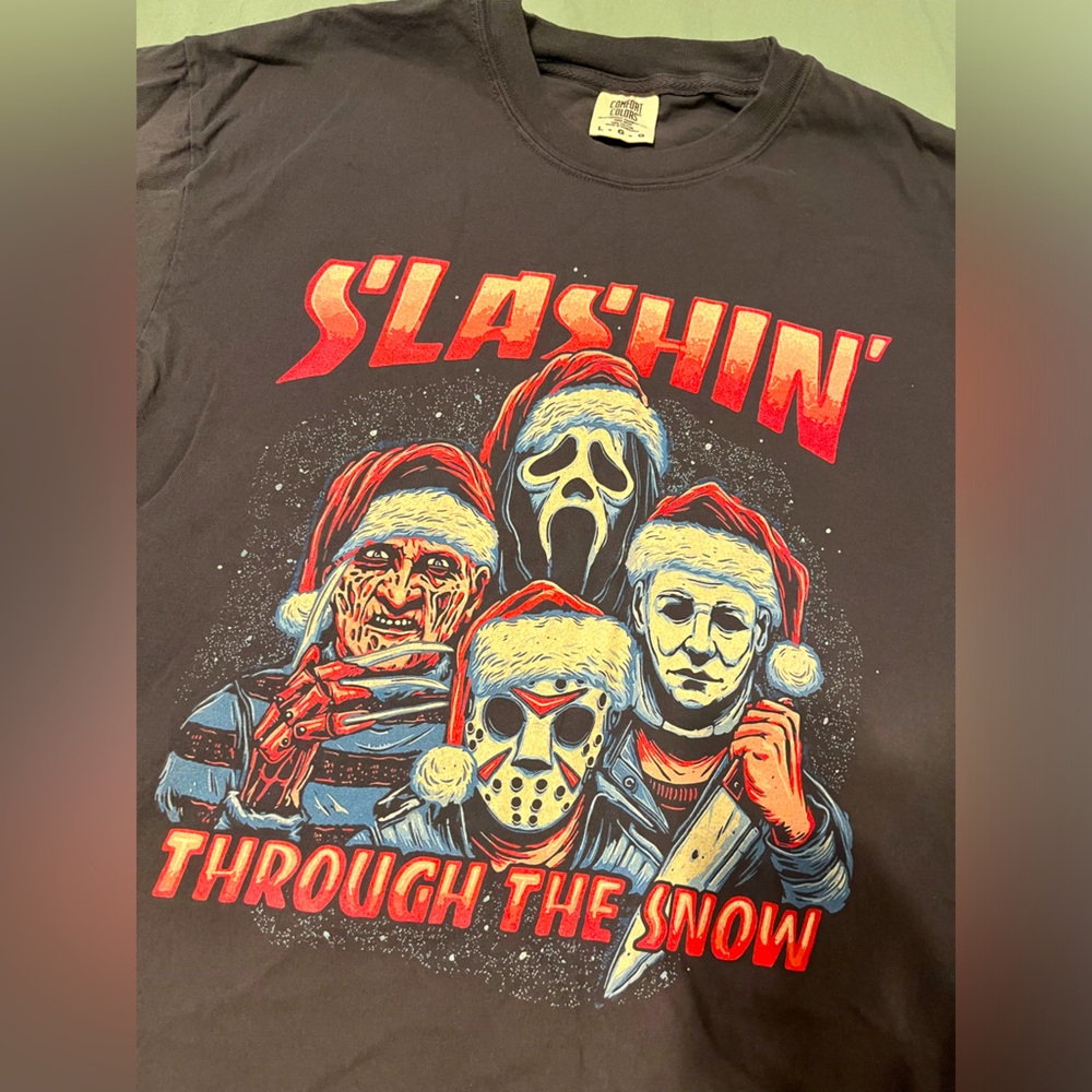 Unisex Holiday T-Shirt Size Large Slashin Through The Snow